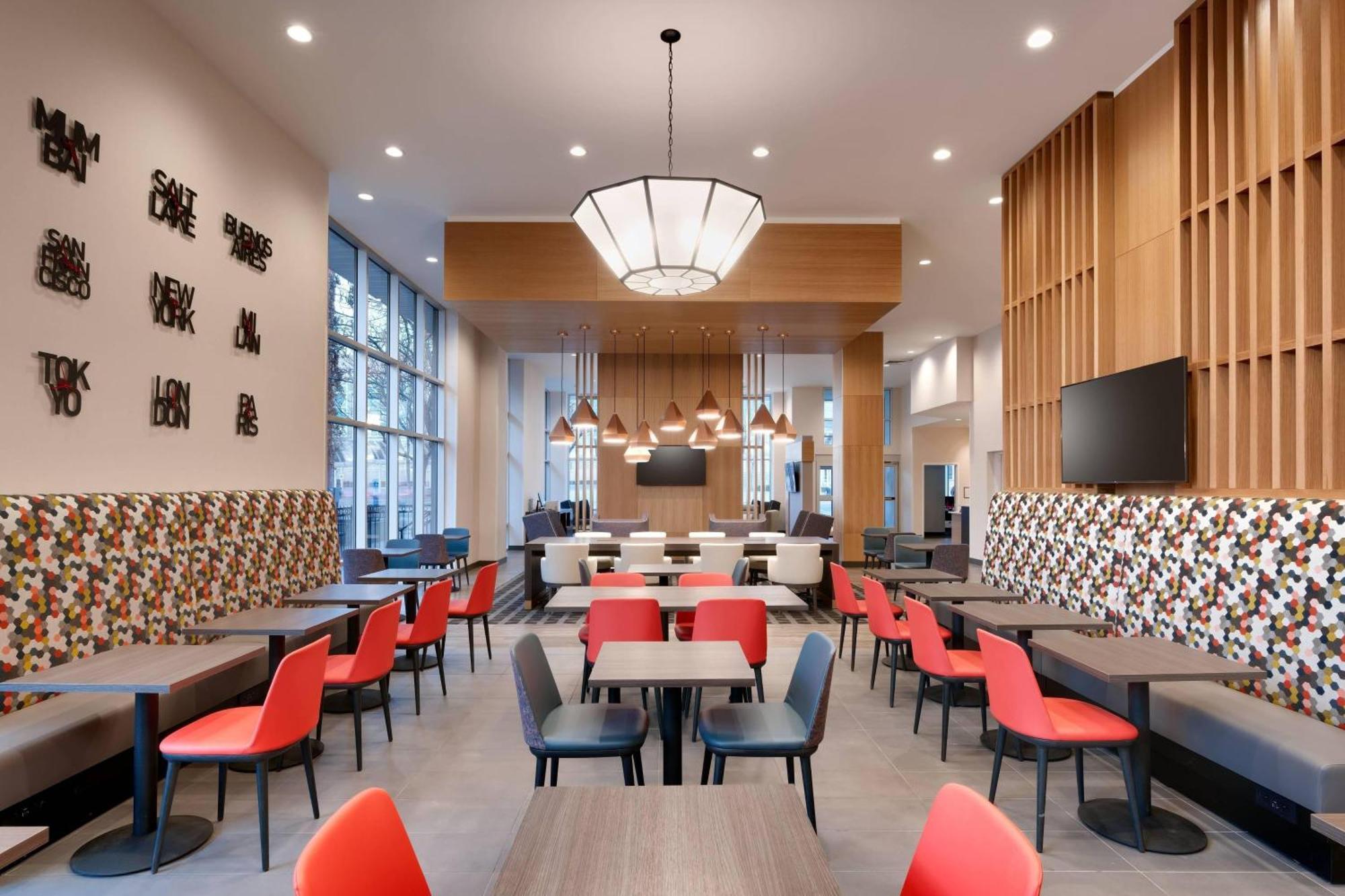 Towneplace Suites By Marriott Salt Lake City Downtown Bagian luar foto